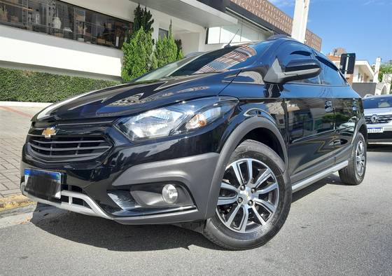 CHEVROLET ONIX 1.4 MPFI ACTIV 8V FLEX 4P AUTOMÁTICO